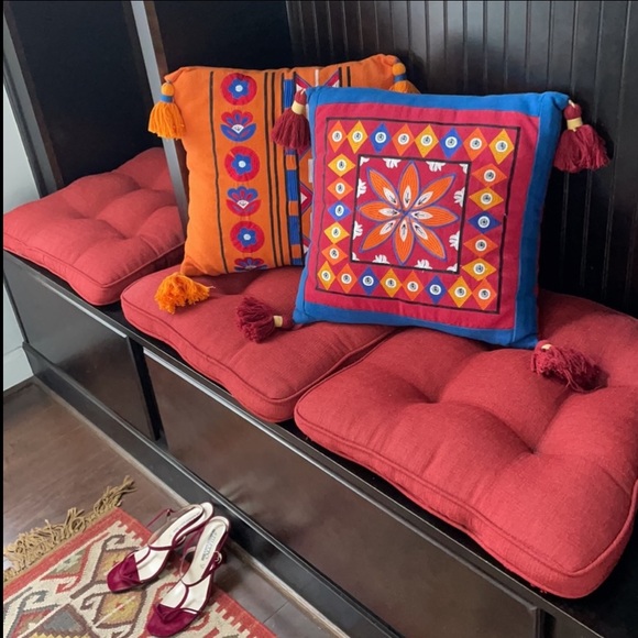 Embroidered Cushion Cover With Tassels - Picture 10 of 11